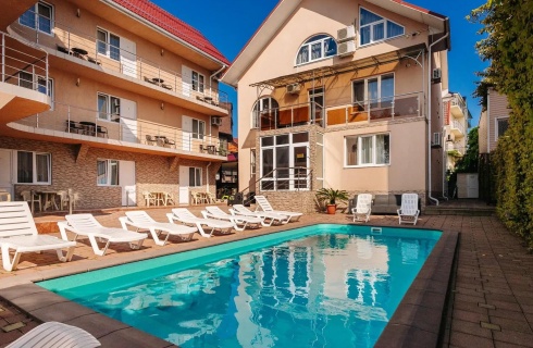 пгт Сириус: Гостевой дом Семь ветров