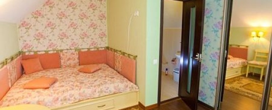 Номер стандарт с 1 двуспальной кроватью в Велнес-Усадьба