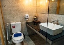 Четырёхместный номер Standard в Journey Hostel Suratthani