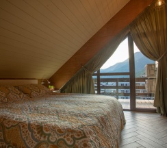 ЭСТОСАДОК, БЕРЕЗОВАЯ 106 -46, №5 (балкон), (парковка) в Березовый