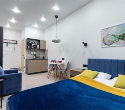 Трехместные апартаменты Комфорт в Apart-Rooms by Neva