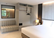 Одноместный люкс Deluxe двуспальная кровать в The Quarter Ploenchit by UHG