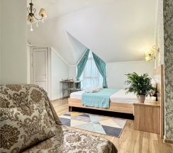 Люкс с ванной трехместный в Provance