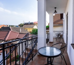 Двухместный стандарт с балконом в Три Восьмёрки