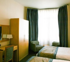 Семейный номер Superior в Cromwell Crown Hotel