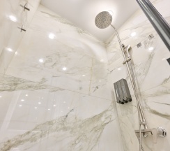 Улучшенный номер с кроватью размера «king-size» в Питер