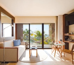Люкс семейный oceanfront в Отель Xcaret Mexico	