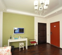 «Люкс» 4-х местный, (№302; 305) в MotoStop