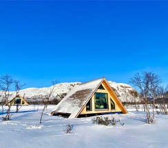 АРК-шале Премиум (Свадебный) 2 двуспальные кровати (1 линия) в Titovka arctic river park