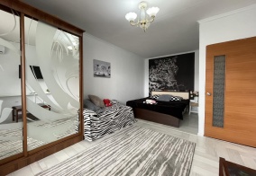 Апартаменты Sweet Home23 (Свит Хом23) на улице Октябрьская в Крымске