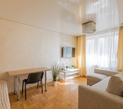 Двухместные апартаменты c 1 комнатой с балконом двуспальная кровать в Апартаменты Комфортные в центре Минска