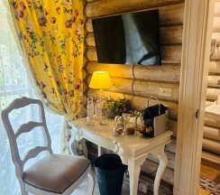 Шато-комфорт в Old House Resort & Spa