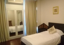 Одноместный люкс с 2 комнатами в Samsen Suites/ 2 Br Suites for less