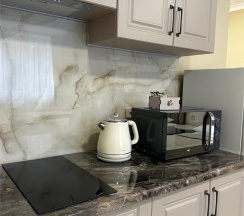 Трехместные апартаменты категории "Комфорт" в Astoria Apartments