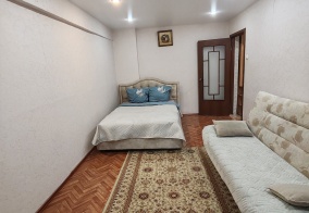 Апартаменты Апартаменты на Автономный округ г Нефтеюганск 8 мкр, д 13 в Нефтеюганске