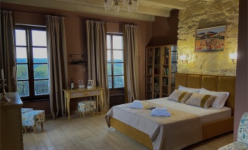 «Мак» 4-х местный номер Премиум класса в Chateau Andre