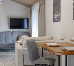 Люкс "Горы", 2-х местный с двуспальным диваном и кухней. в Bergamo