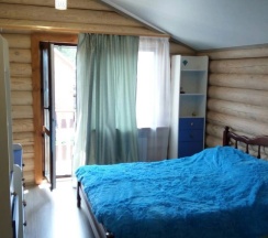 Коттедж с балконом в Weekend63