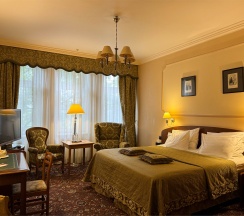 Супериор c одной большой кроватью в Marco Polo Moscow