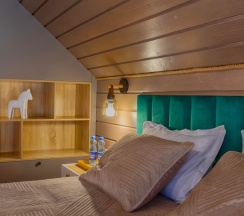 Коттедж с 4 комнатами с балконом и с красивым видом из окна в Заречье