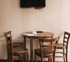 Студия с балконом и 3мя окнами на Светланской 7-14 в Порто-франко