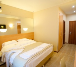двухместный номер с одной двуспальной кроватью Стандарт в Welcome inn