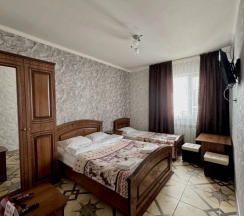 Трёхместный номер Comfort в Dvin