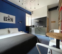 Студия с мини-кухней и собственной ванной комнатой “Фрэнсис” в Bookcase Hotel&Hostel