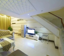 Трёхместный люкс Deluxe в Louidon Mega Duplex Apartment - Beijing Rd