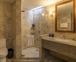 Двухместный номер Grand Deluxe двуспальная кровать в Century Park Hotel