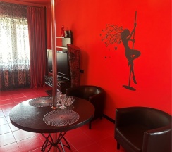 Red Room в Айвенго