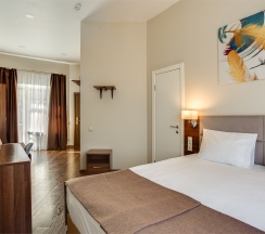 Улучшенный трёхместный в Forton hotel