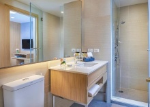 Номер Standard с балконом в Shama Lakeview Asoke Bangkok