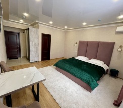 Стандартный номер с одной двуспальной кроватью в Hotel 372