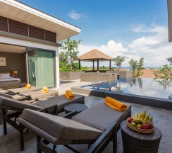 Private Pool Villa с 4 комнатами с частичным видом на море в Вилла Casabay Luxury Pool