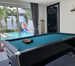 Вилла Luxury с 4 комнатами с видом на бассейн в Villas In Pattaya