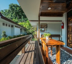 Вилла Superior с балконом и с видом на сад в Kata Tranquil Villa