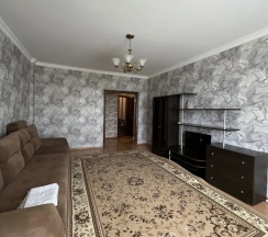 Апартаменты с 2 комнатами с балконом и с красивым видом из окна в Квартирное бюро