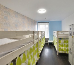 Кровать в 6-местном общем номере в Иж-Хостел