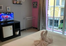 Двухместный номер Deluxe двуспальная кровать в Lavender Patong Hotel