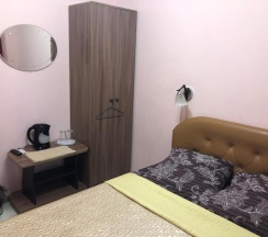 Комната эконом с 1 двуспальной кроватью (с завтраком) в Мартини