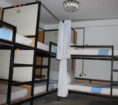 Кровать в общем номере (мужской номер) в Route 66 Hostel