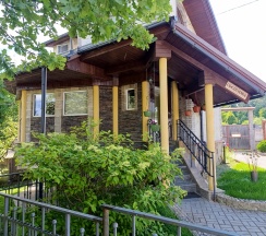 Дом 3-х комнатный с кухней, балконом и террасой в Средиземье