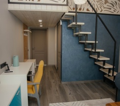 Двухуровневый Джуниор сюит для вас и вашего питомца в Игуана