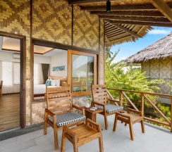 Двухместное бунгало Deluxe с видом на море двуспальная кровать в Отель Saii Phi Phi Island Village