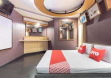 Двухместный номер Deluxe двуспальная кровать в OYO 75382 Chonburi Hotel