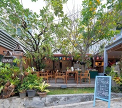 Номер Deluxe с красивым видом из окна в Kata Tranquil Villa