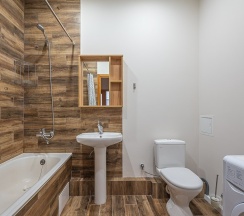 Улучшенная квартира ул. 8 Марта 190 на 17 этаже с отдельной спальней в Rooms-Eкб