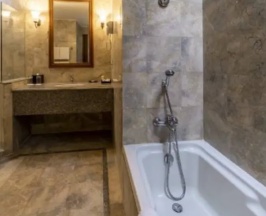 Двухместный номер Grand Deluxe двуспальная кровать в Century Park Hotel