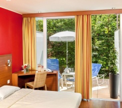Двухместный номер Standard двуспальная кровать в Leonardo Hotel Salzburg City Center